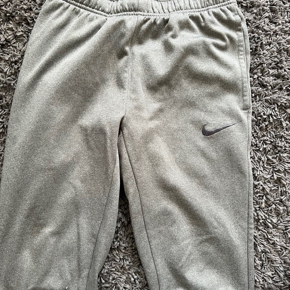 New Nike Men’s Sweatpants ( Small) - Picture 4 of 4